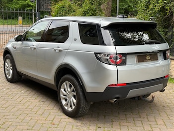 Used Land Rover Discovery 2018 for sale - 78559284: Photo