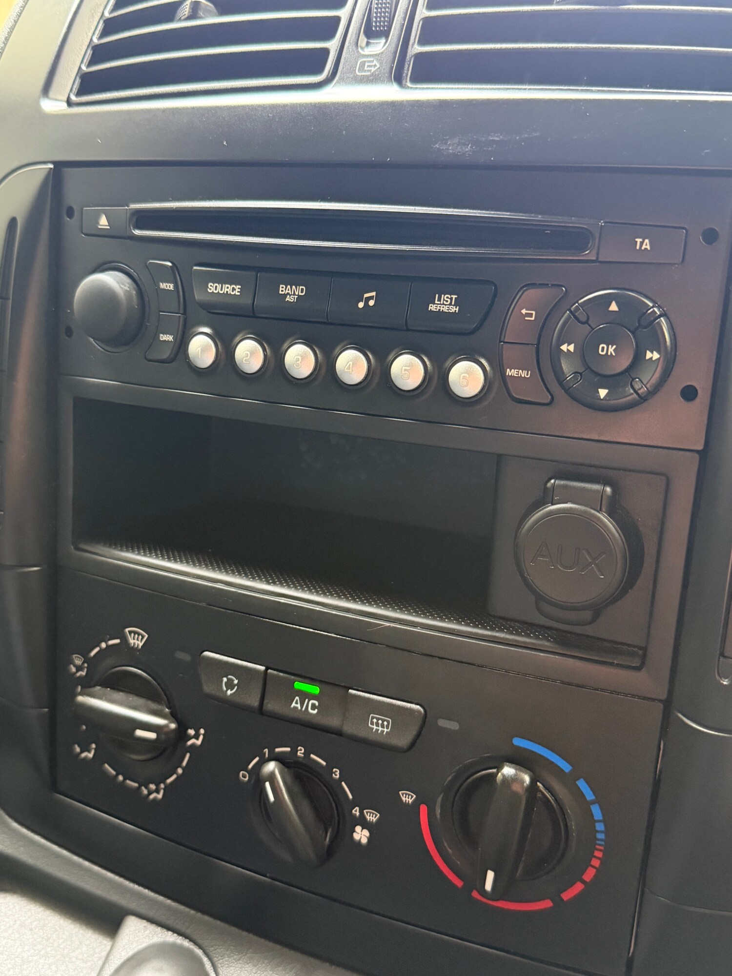 Used Citroen Dispatch 2015 for sale - 76477698: Photo 12