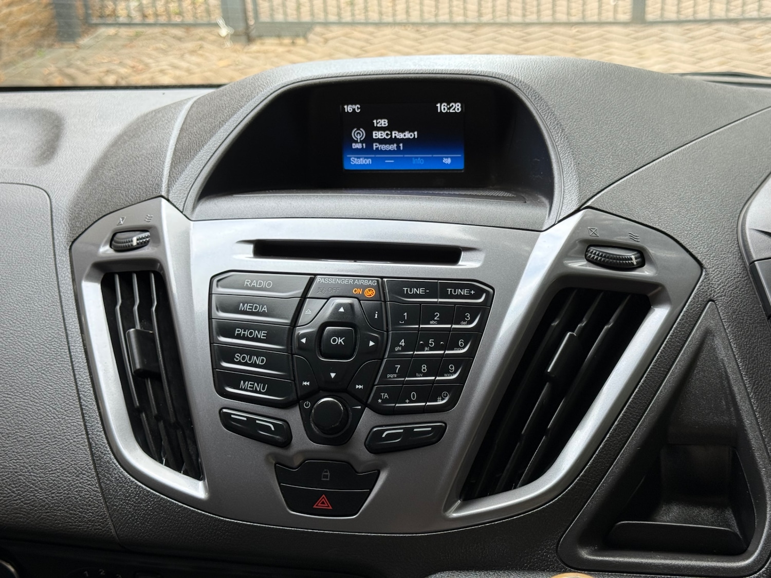 Used Ford Transit Custom 2017 for sale - 76055808: Photo 18