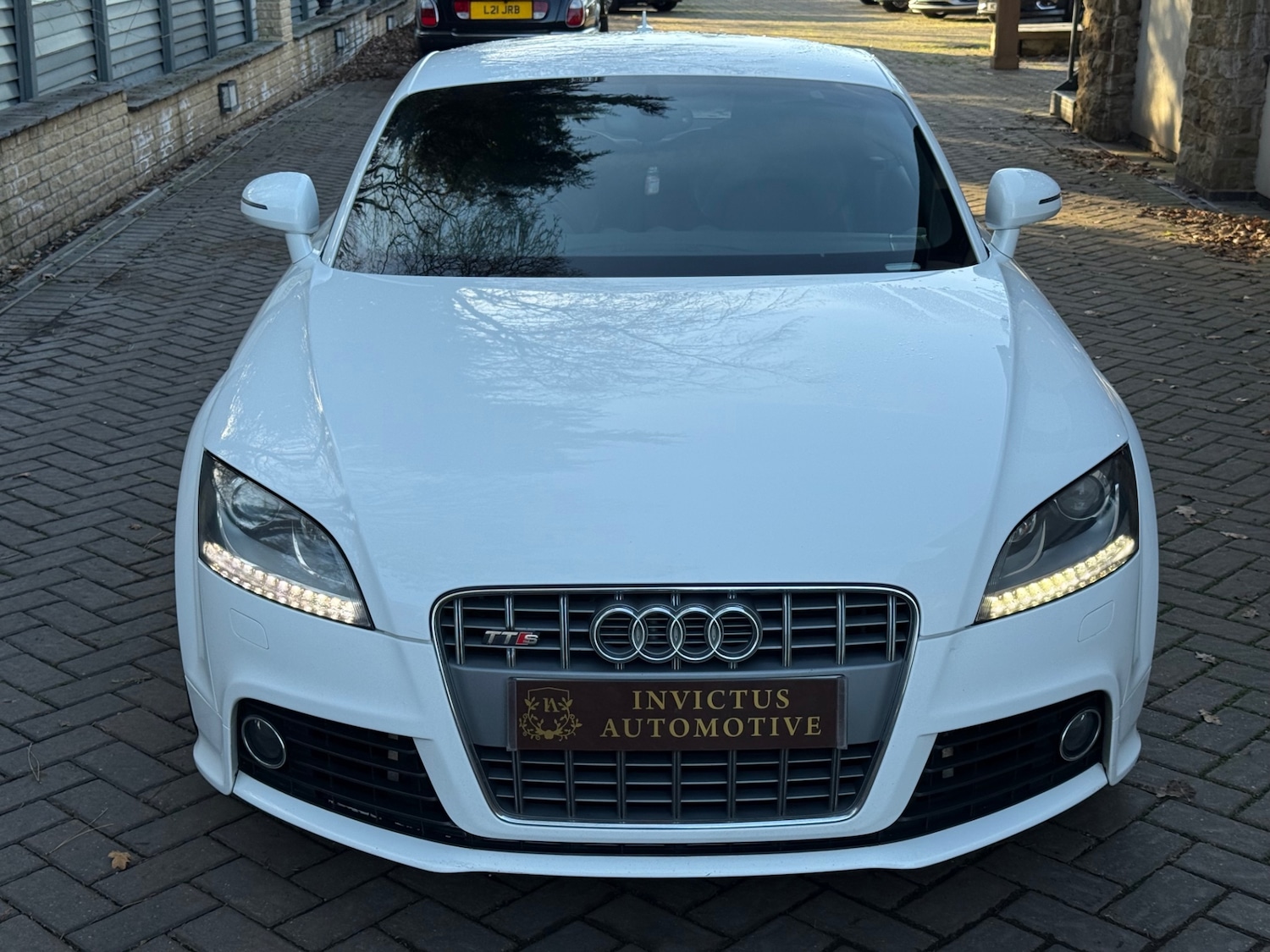 Used Audi TT 2011 for sale - 77077885: Photo 2
