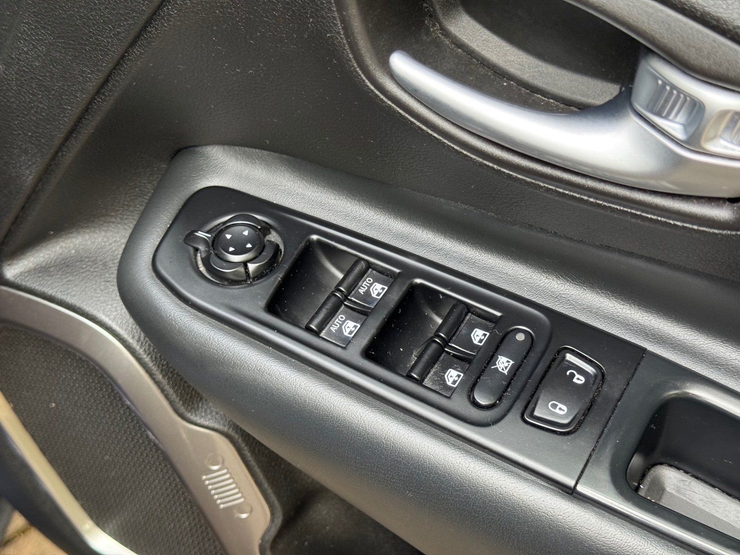 Used Jeep Renegade 2019 for sale - 76143271: Photo 12