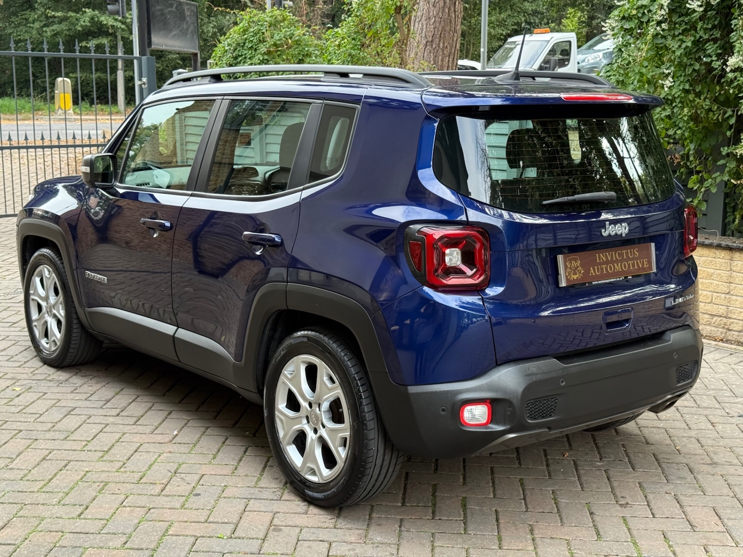 Used Jeep Renegade 2019 for sale - 76143271: Photo 4
