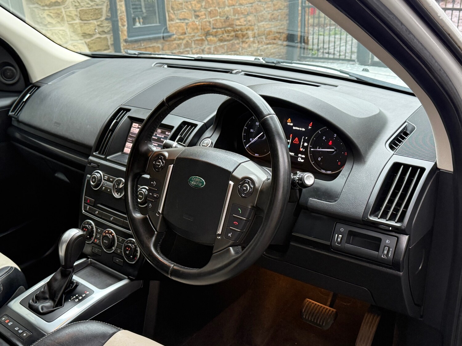 Used Land Rover Freelander 2013 for sale - 77502256: Photo 12