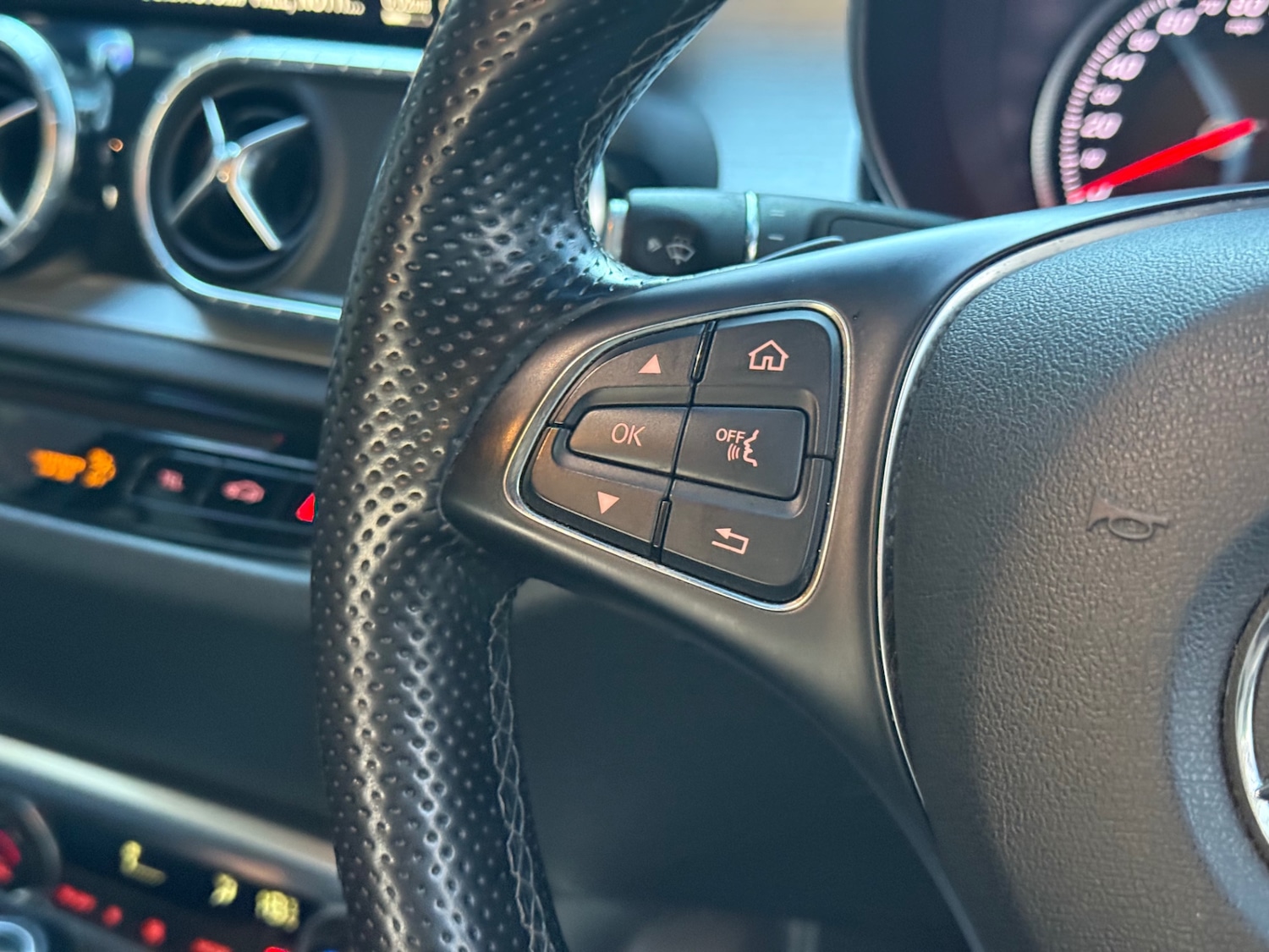 Used Mercedes-Benz X Class 2019 for sale - 76967966: Photo 18