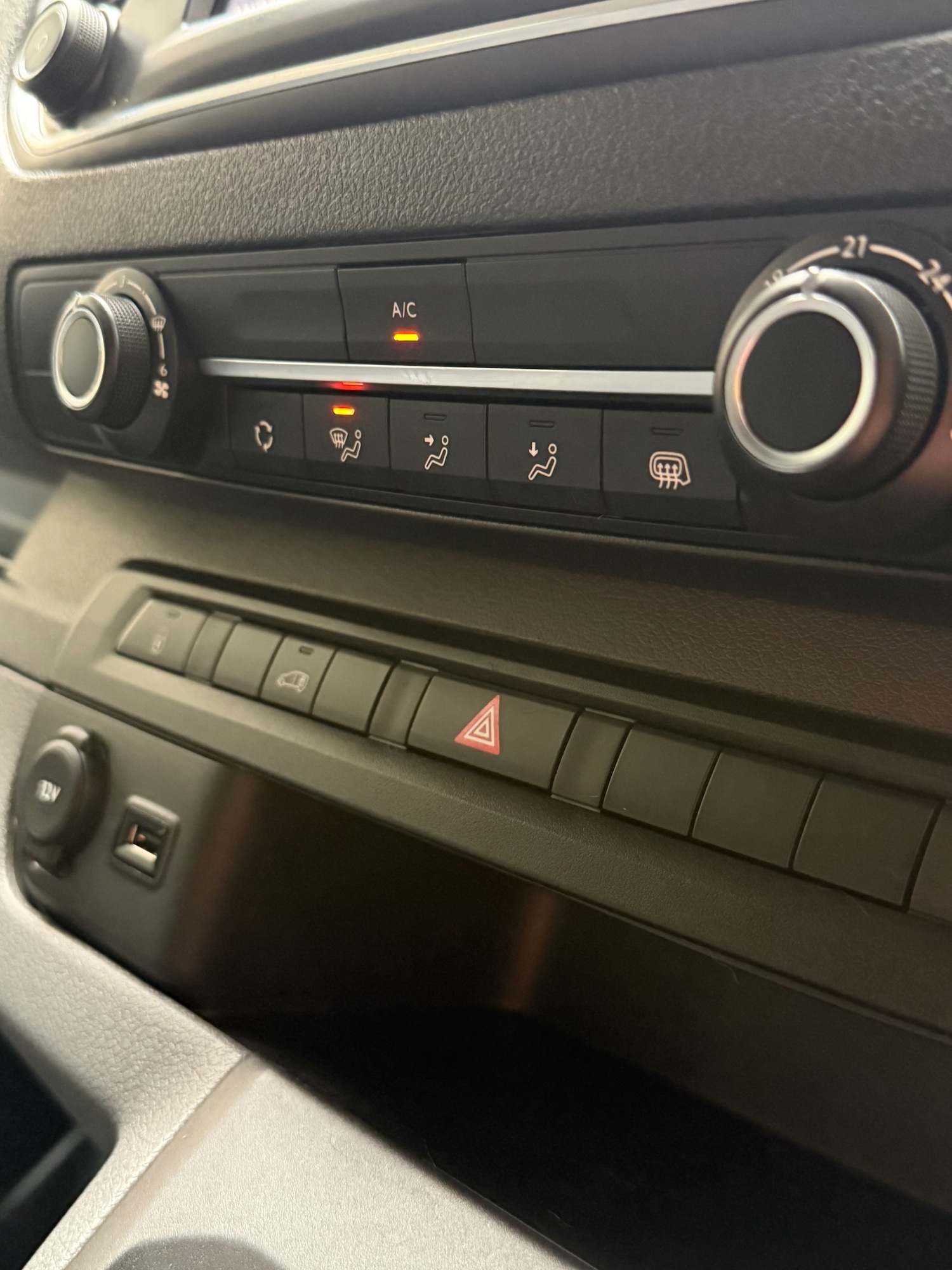 Used Peugeot Expert 2020 for sale - 76553933: Photo 15