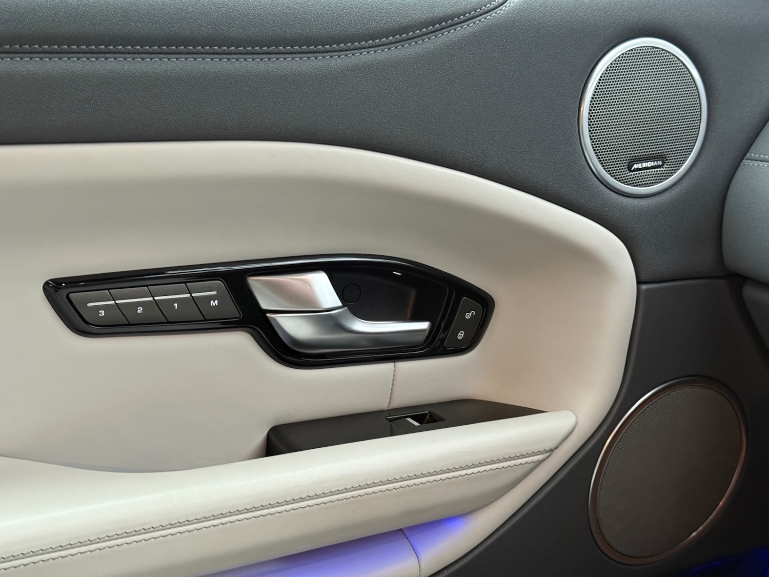 Used Land Rover Range Rover Evoque 2017 for sale - 77042493: Photo 20