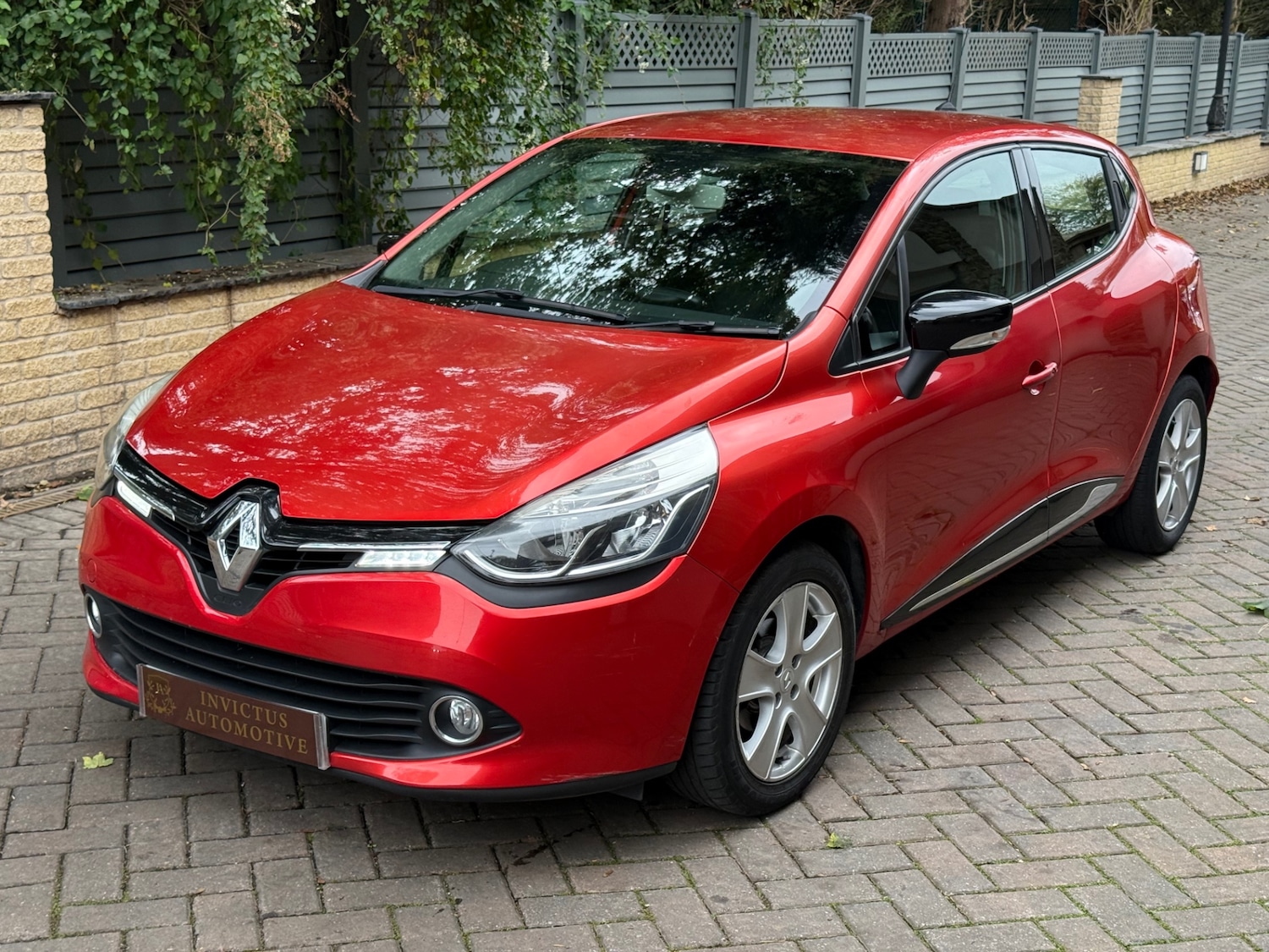 Used Renault Clio 2014 for sale - 76415028: Photo 3