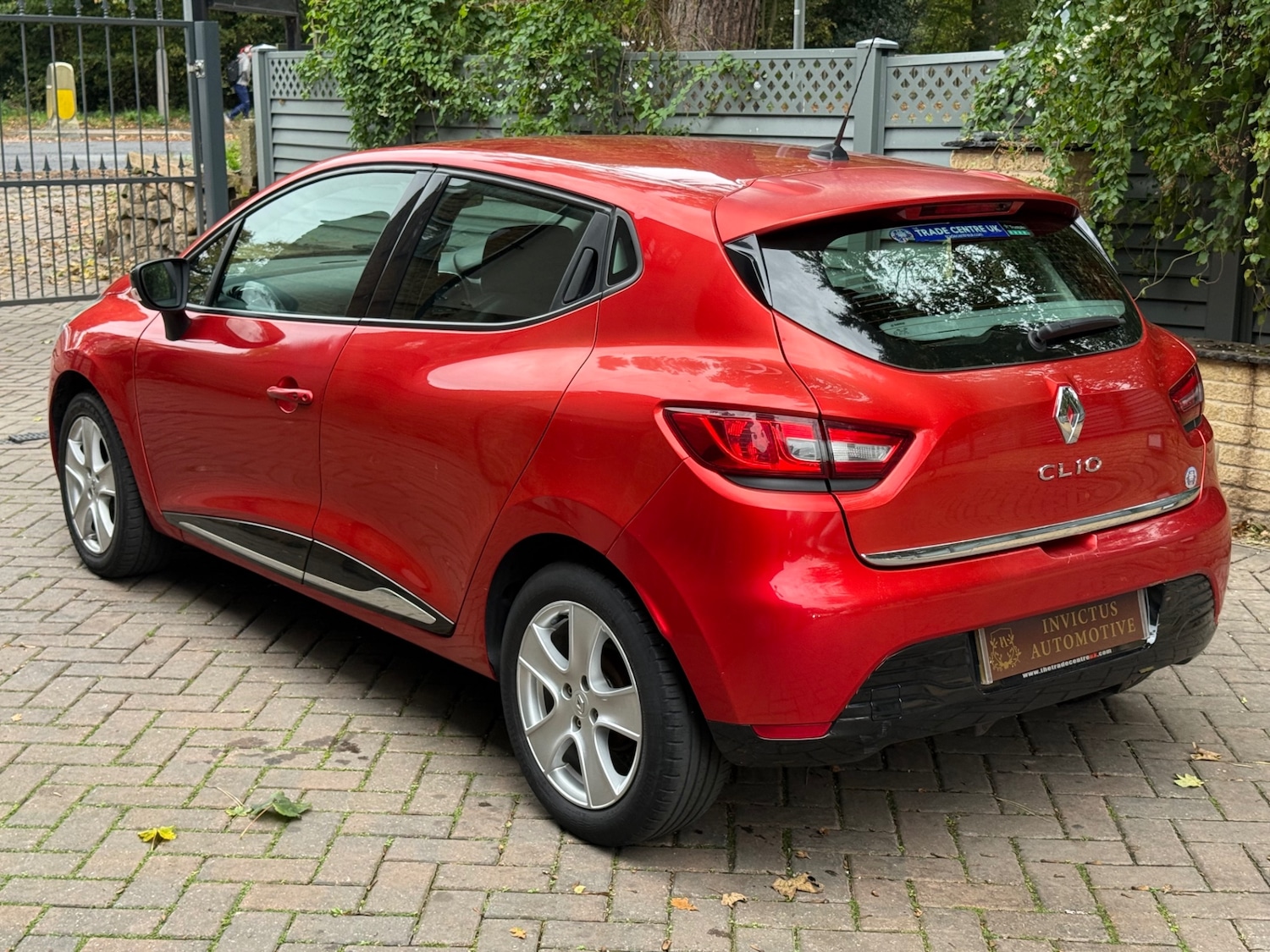 Used Renault Clio 2014 for sale - 76415028: Photo 4