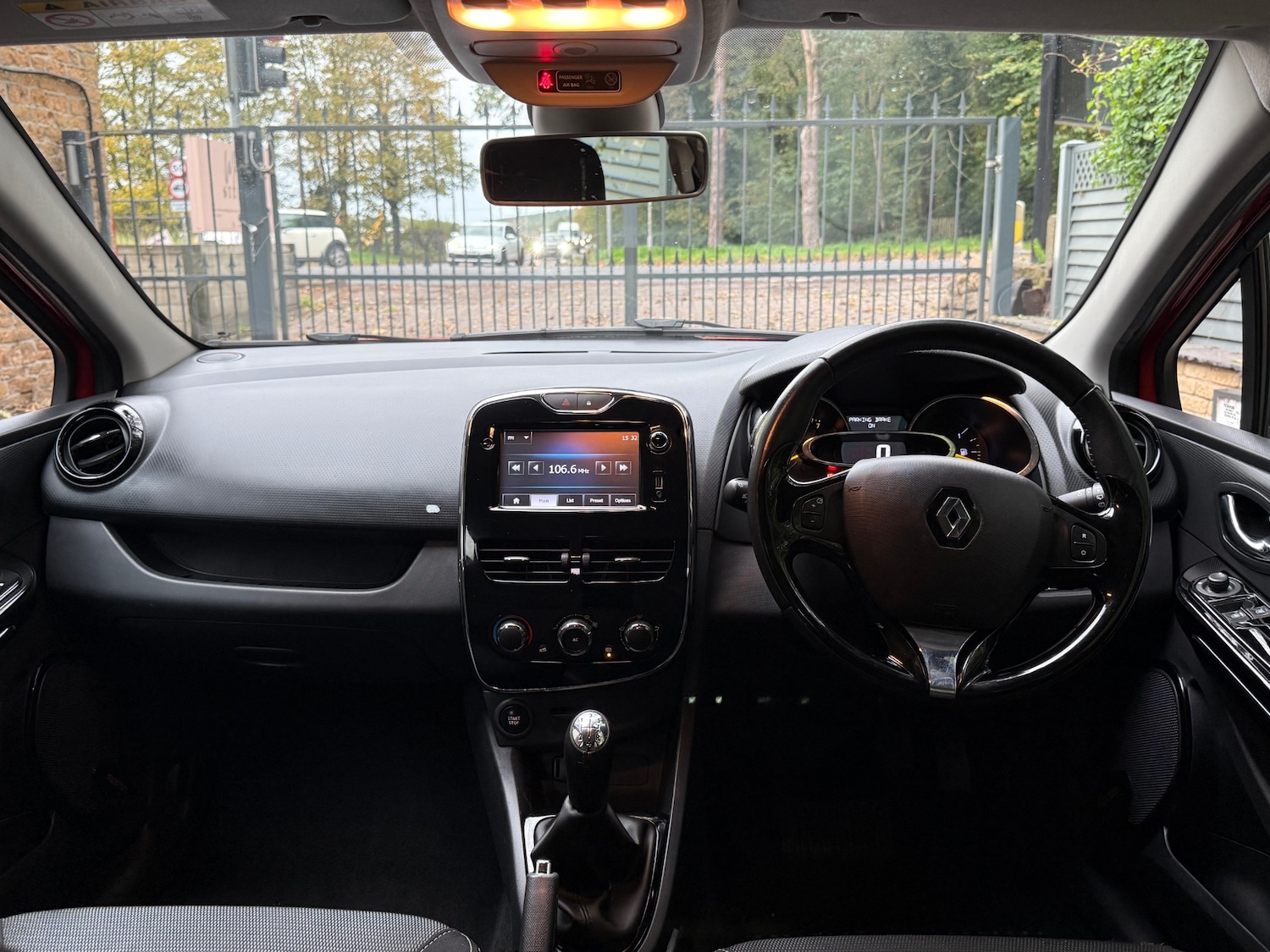 Used Renault Clio 2014 for sale - 76415028: Photo 8