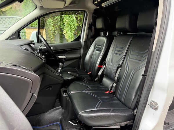 Used Ford Transit Connect 2017 for sale - 76076126: Photo 12