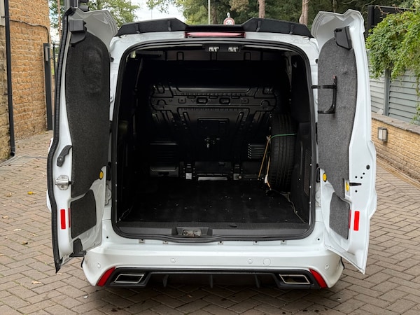 Used Ford Transit Connect 2017 for sale - 76076126: Photo 18