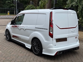 Used Ford Transit Connect 2017 for sale - 76076126: Photo 4