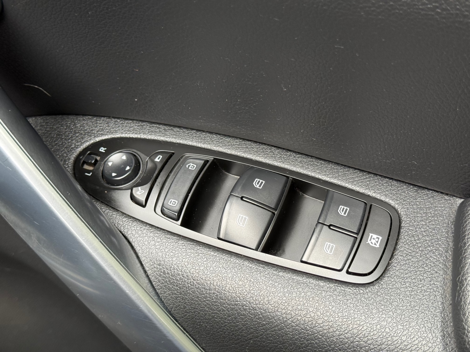 Used Mercedes-Benz X Class 2018 for sale - 76436252: Photo 12