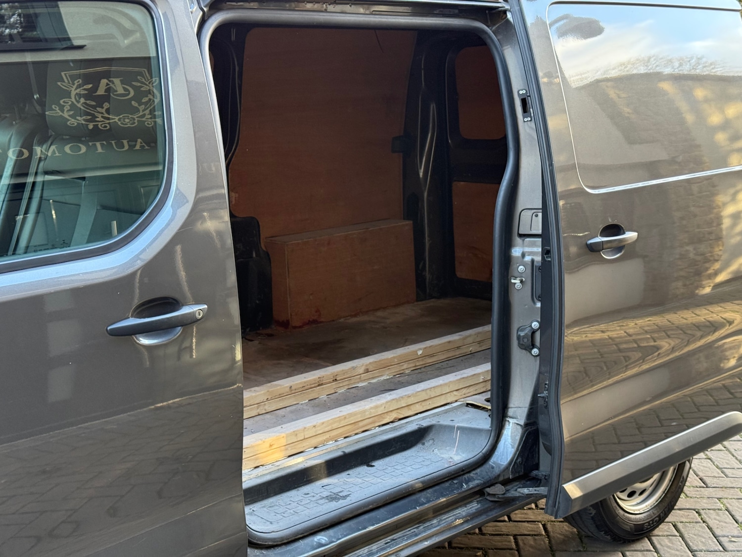 Used Peugeot Expert 2021 for sale - 76908157: Photo 10