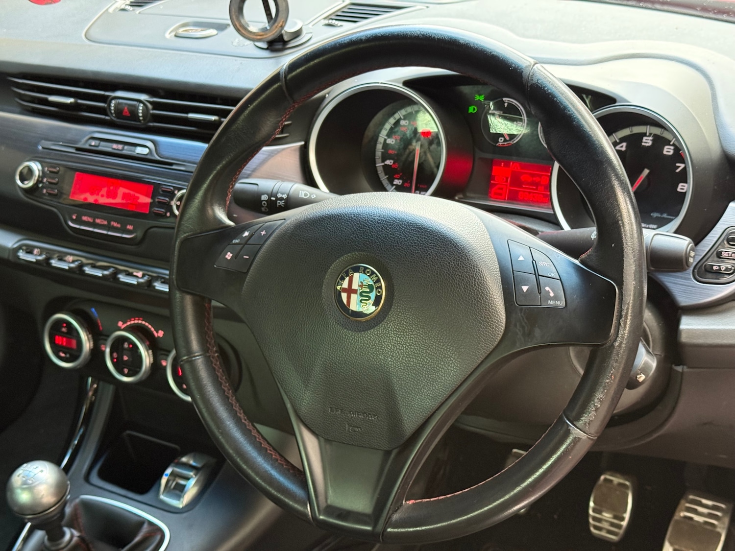 Used Alfa Romeo Giulietta 2011 for sale - 76600170: Photo 14