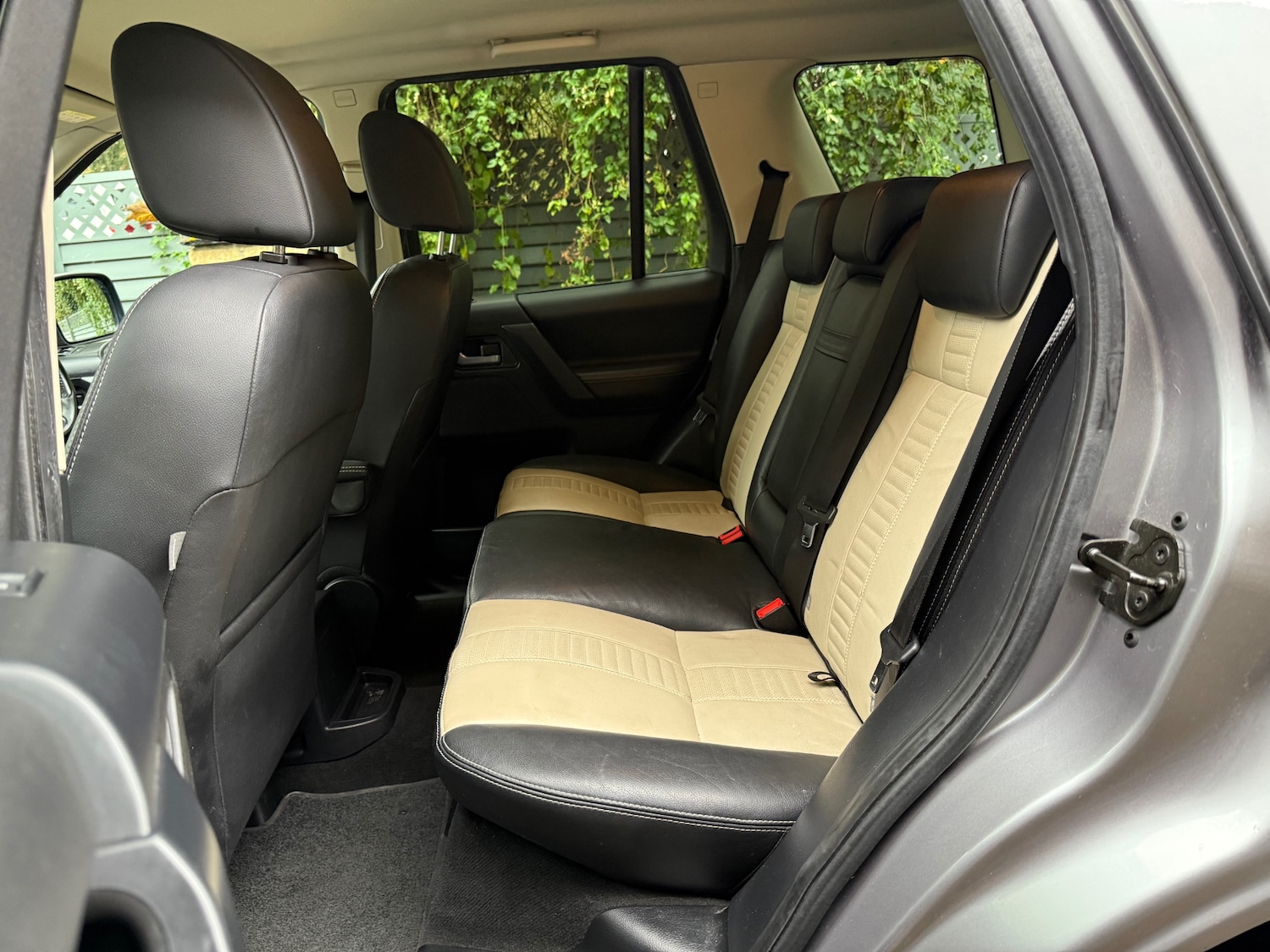 Used Land Rover Freelander 2013 for sale - 76541931: Photo 10