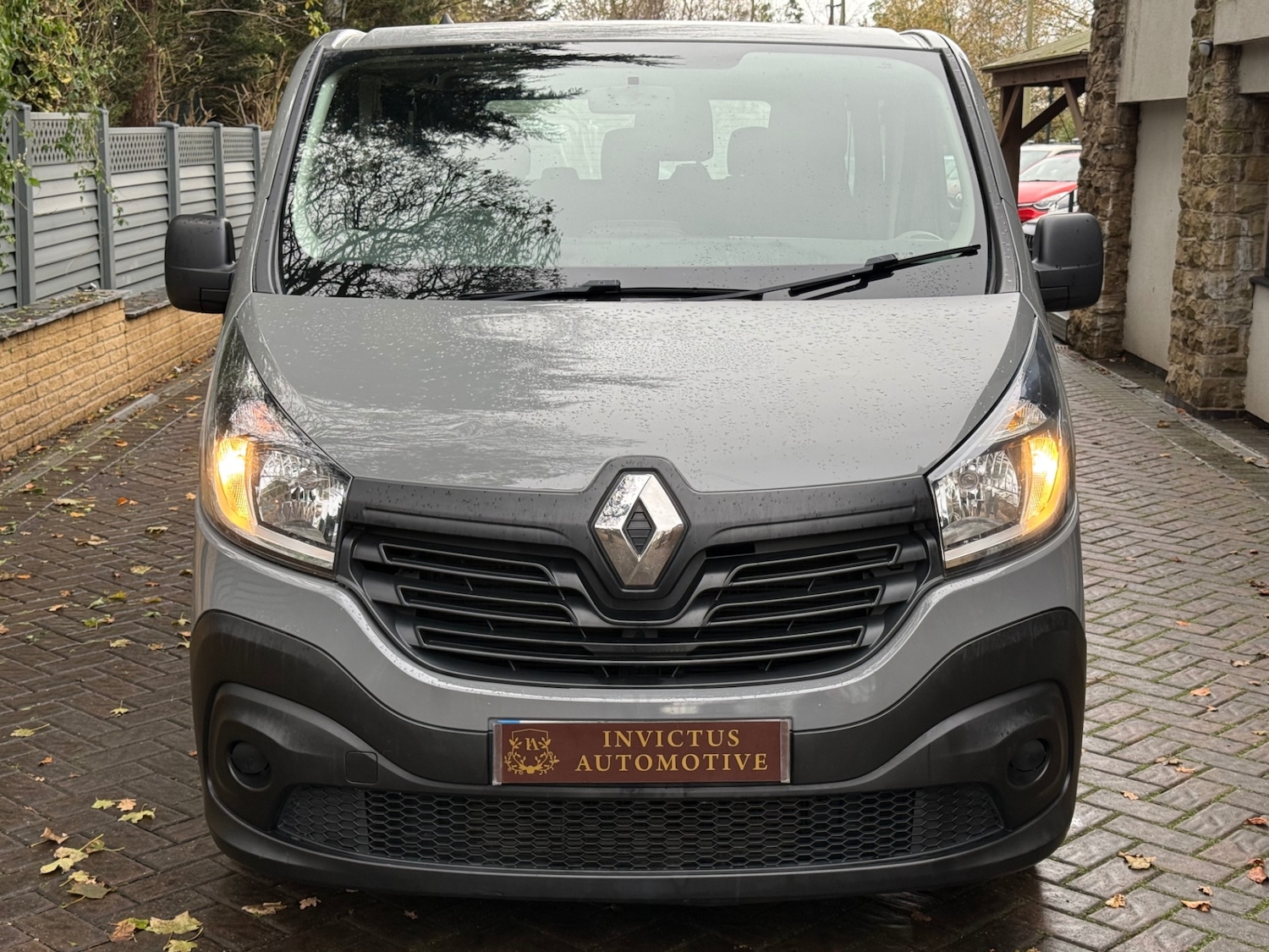 Used Renault Trafic 2017 for sale - 76718890: Photo 2