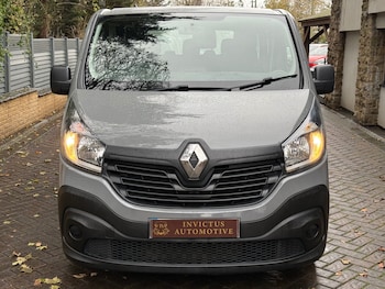 Used Renault Trafic 2017 for sale - 76718890: Photo