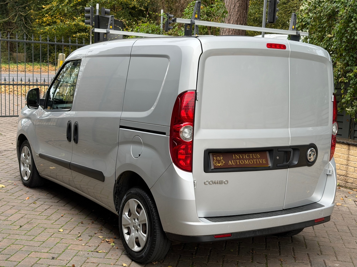 Used Vauxhall Combo 2018 for sale - 76461907: Photo 5
