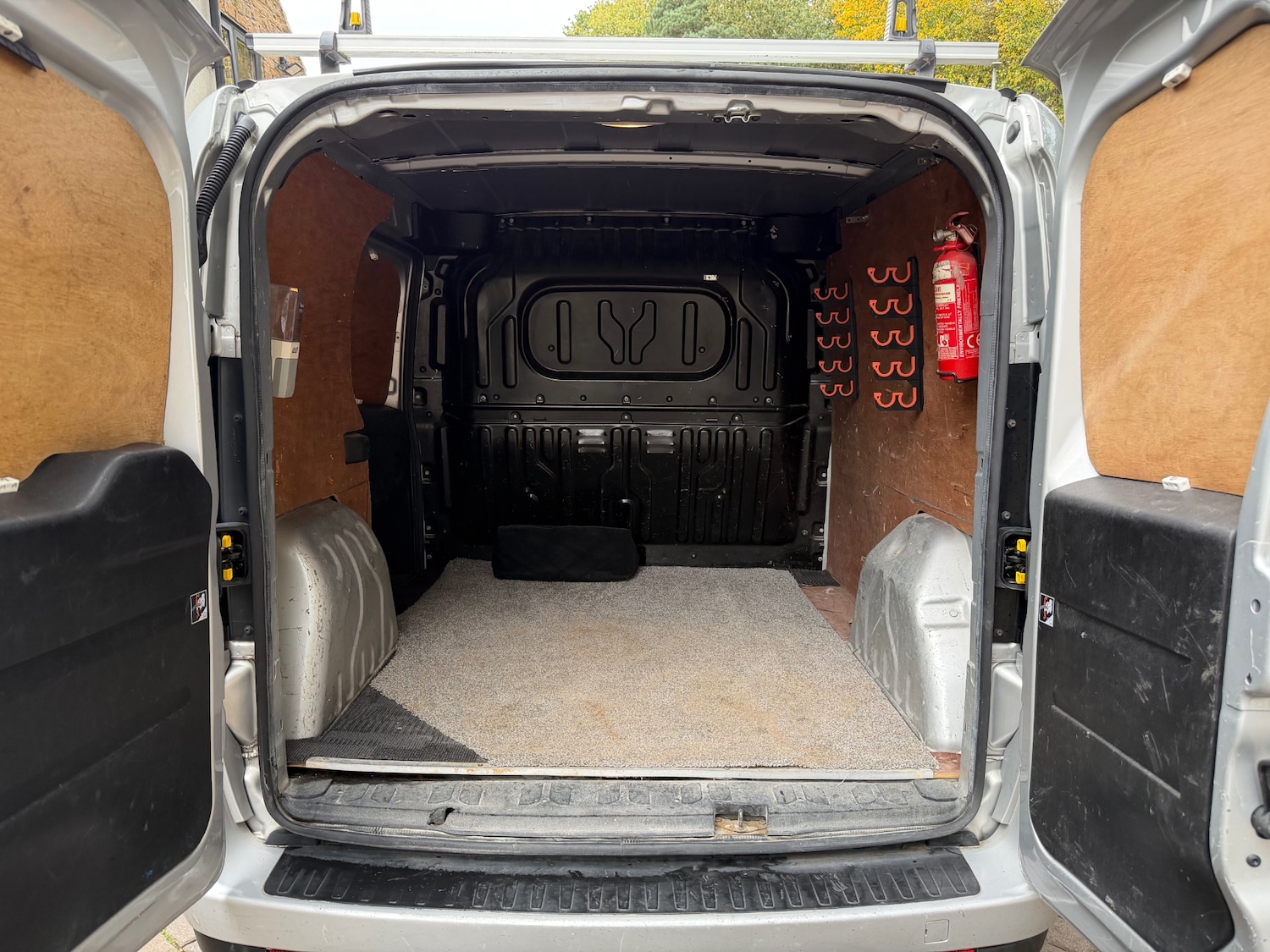 Used Vauxhall Combo 2018 for sale - 76461907: Photo 7