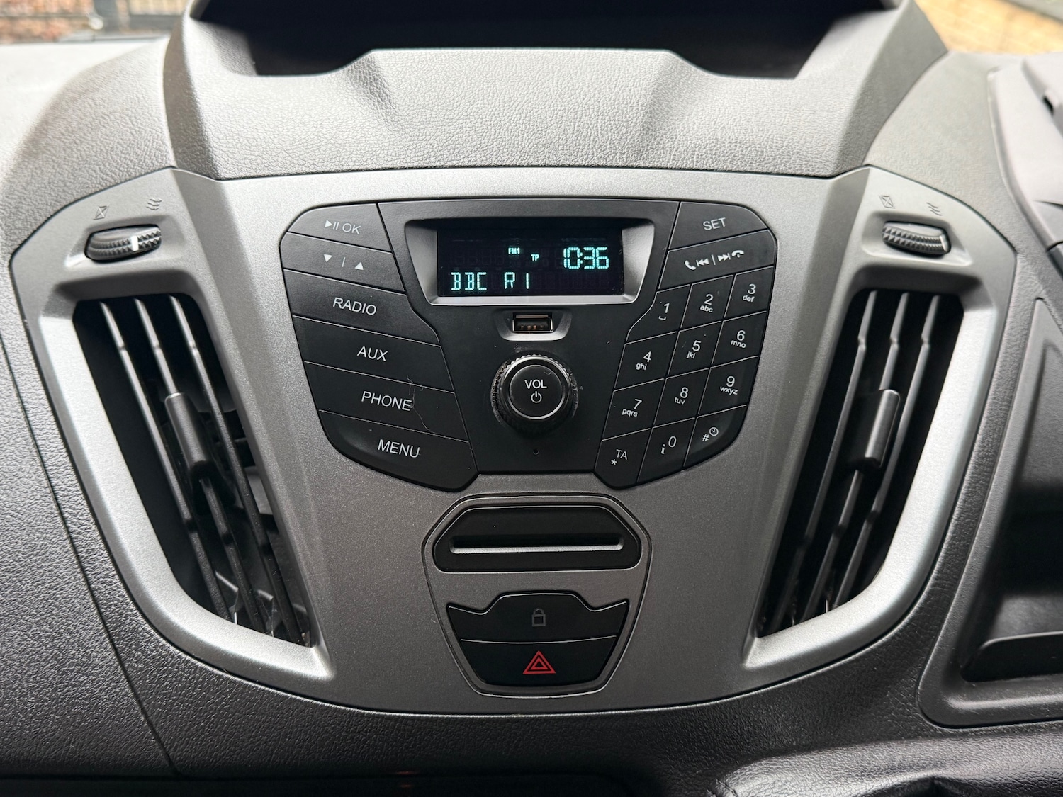 Used Ford Transit Custom 2015 for sale - 76794964: Photo 16