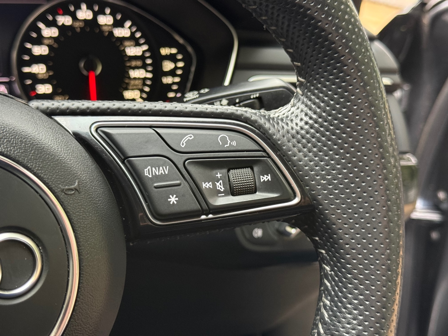 Used Audi A4 2018 for sale - 76415020: Photo 14