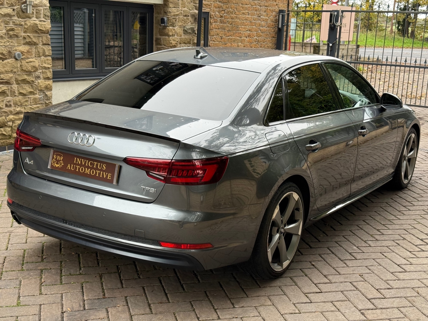 Used Audi A4 2018 for sale - 76415020: Photo 6