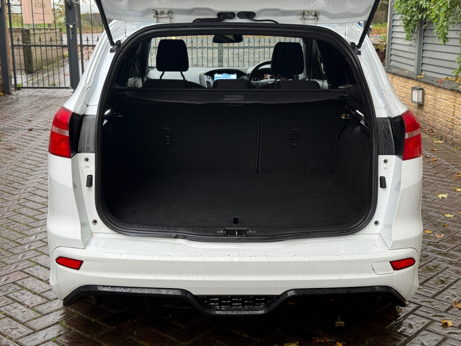 Used Ford Focus 2017 for sale - 76507310: Photo 11