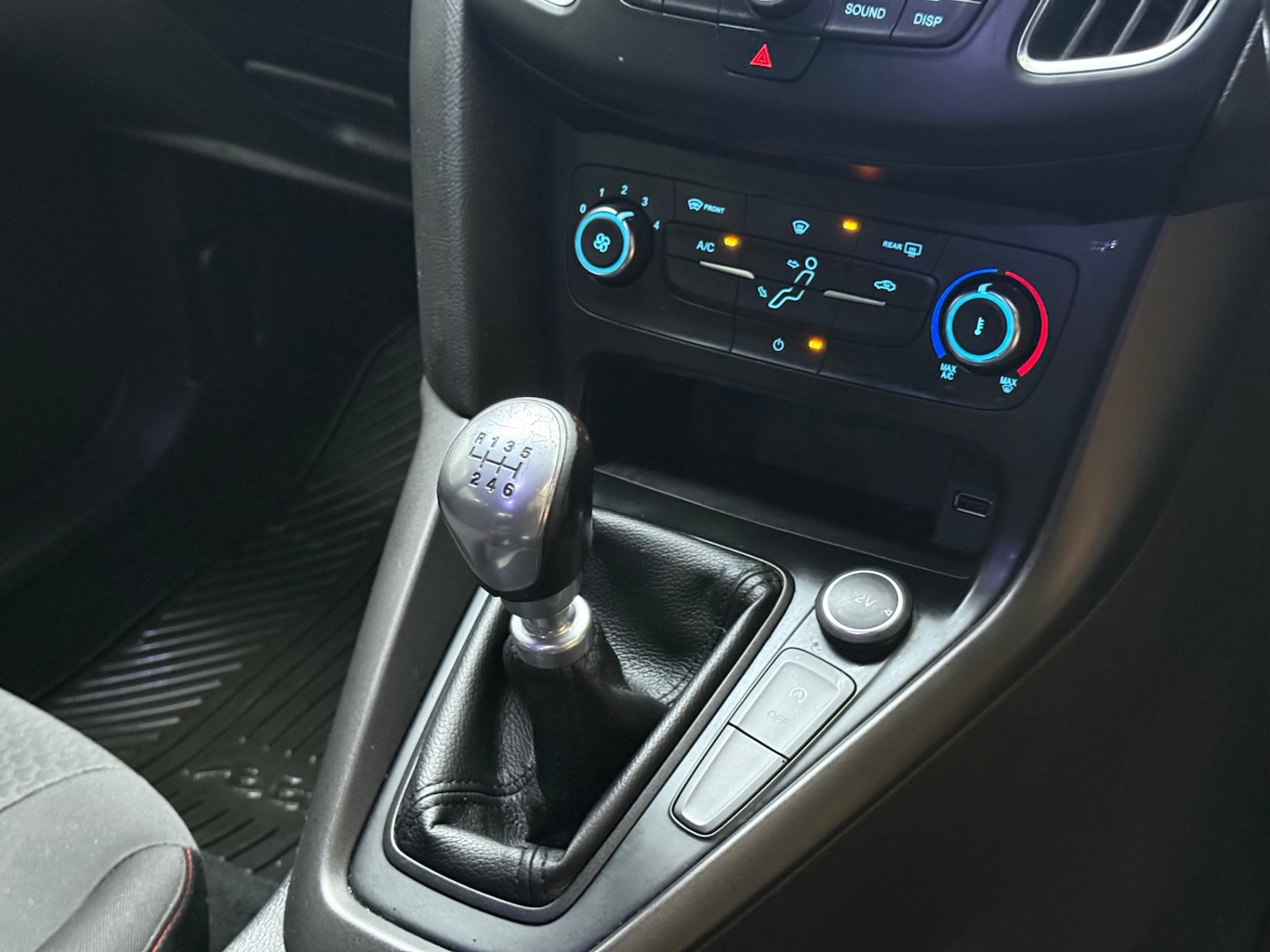 Used Ford Focus 2017 for sale - 76507310: Photo 13