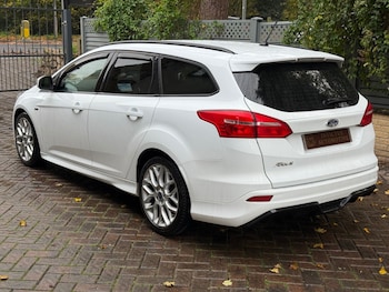 Used Ford Focus 2017 for sale - 76507310: Photo