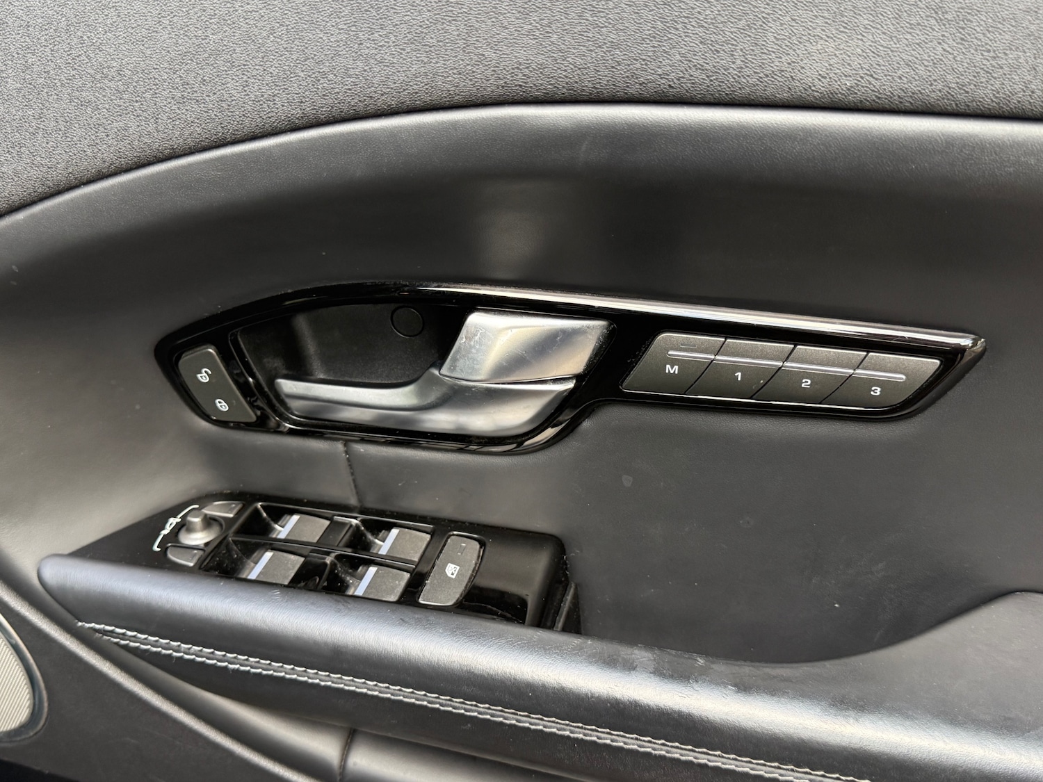 Used Land Rover Range Rover Evoque 2016 for sale - 77651674: Photo 14