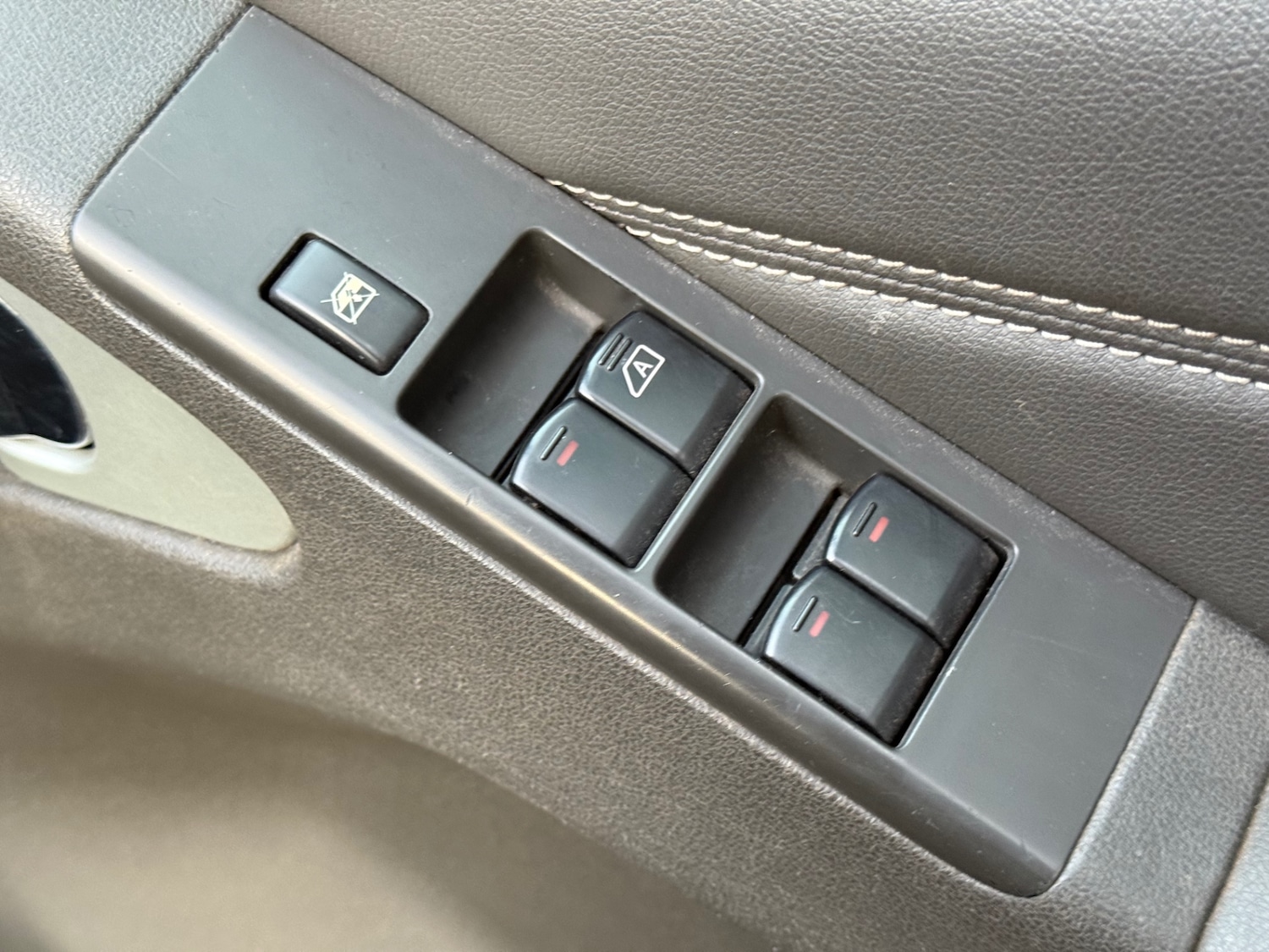 Used Nissan Navara 2015 for sale - 77570881: Photo 12