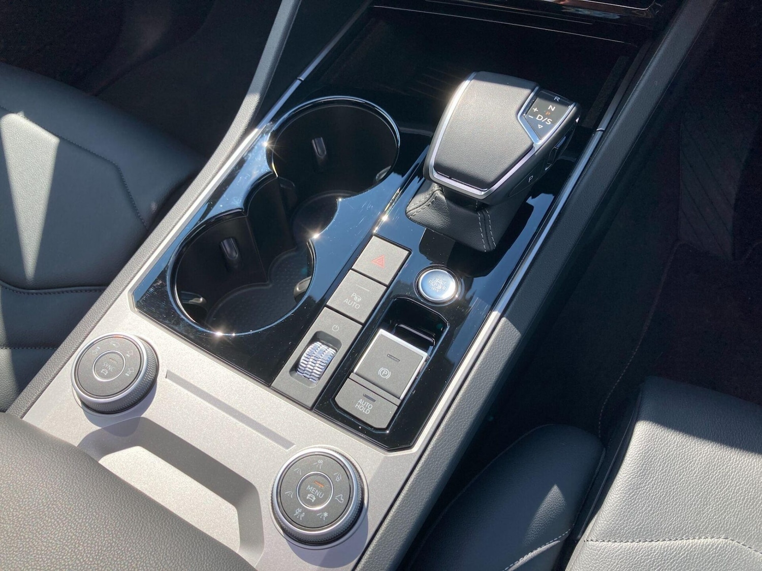 Used Volkswagen Touareg 2020 for sale - 77802321: Photo 8