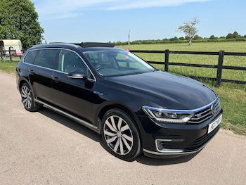Used Volkswagen Passat 2017 for sale - 78735042: Photo