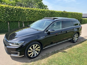 Used Volkswagen Passat 2017 for sale - 78735042: Photo
