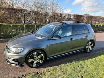 Used Volkswagen Golf 2017 for sale - 77818195: Photo