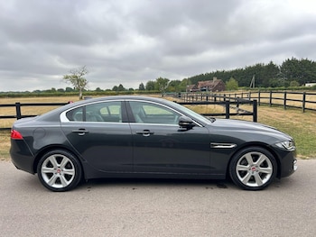 Used Jaguar XE 2019 for sale - 79205498: Photo