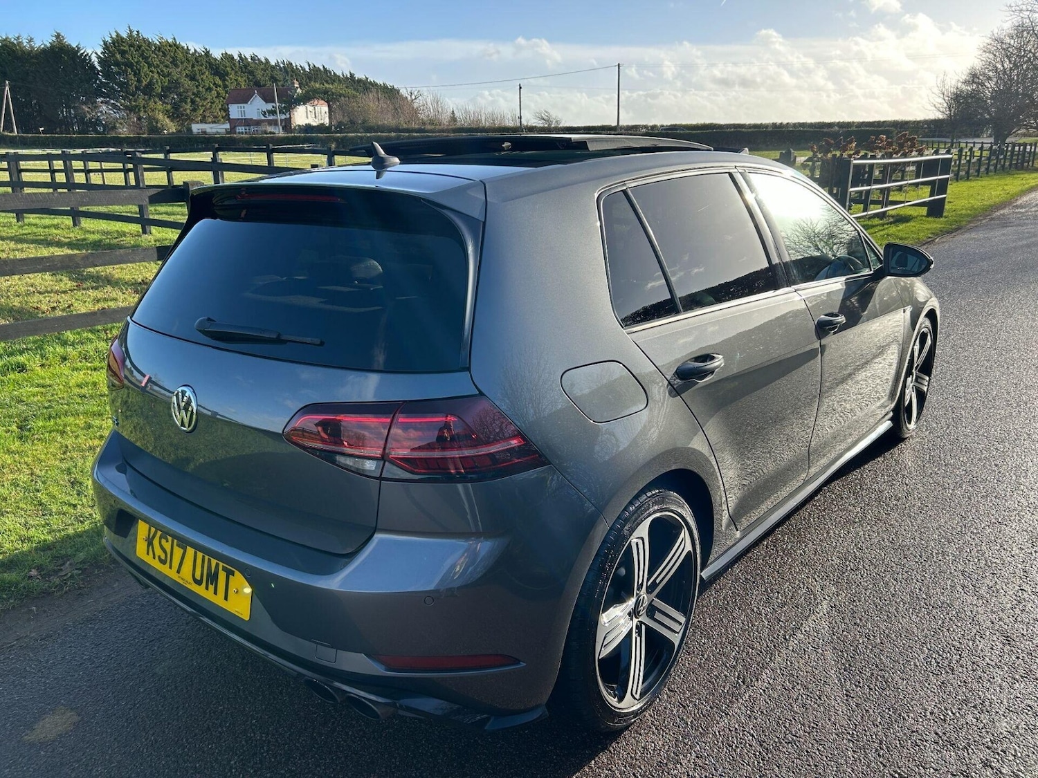 Used Volkswagen Golf 2017 for sale - 77985042: Photo 8