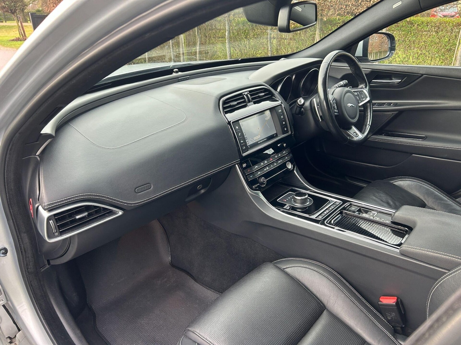 Used Jaguar XE 2018 for sale - 77168676: Photo 10