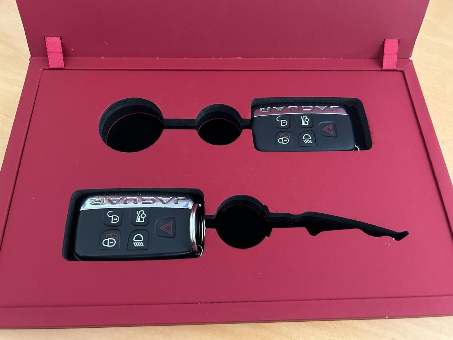 Used Jaguar XE 2018 for sale - 77168676: Photo 26