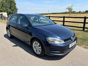 Used Volkswagen Golf 2014 for sale - 79111617: Photo