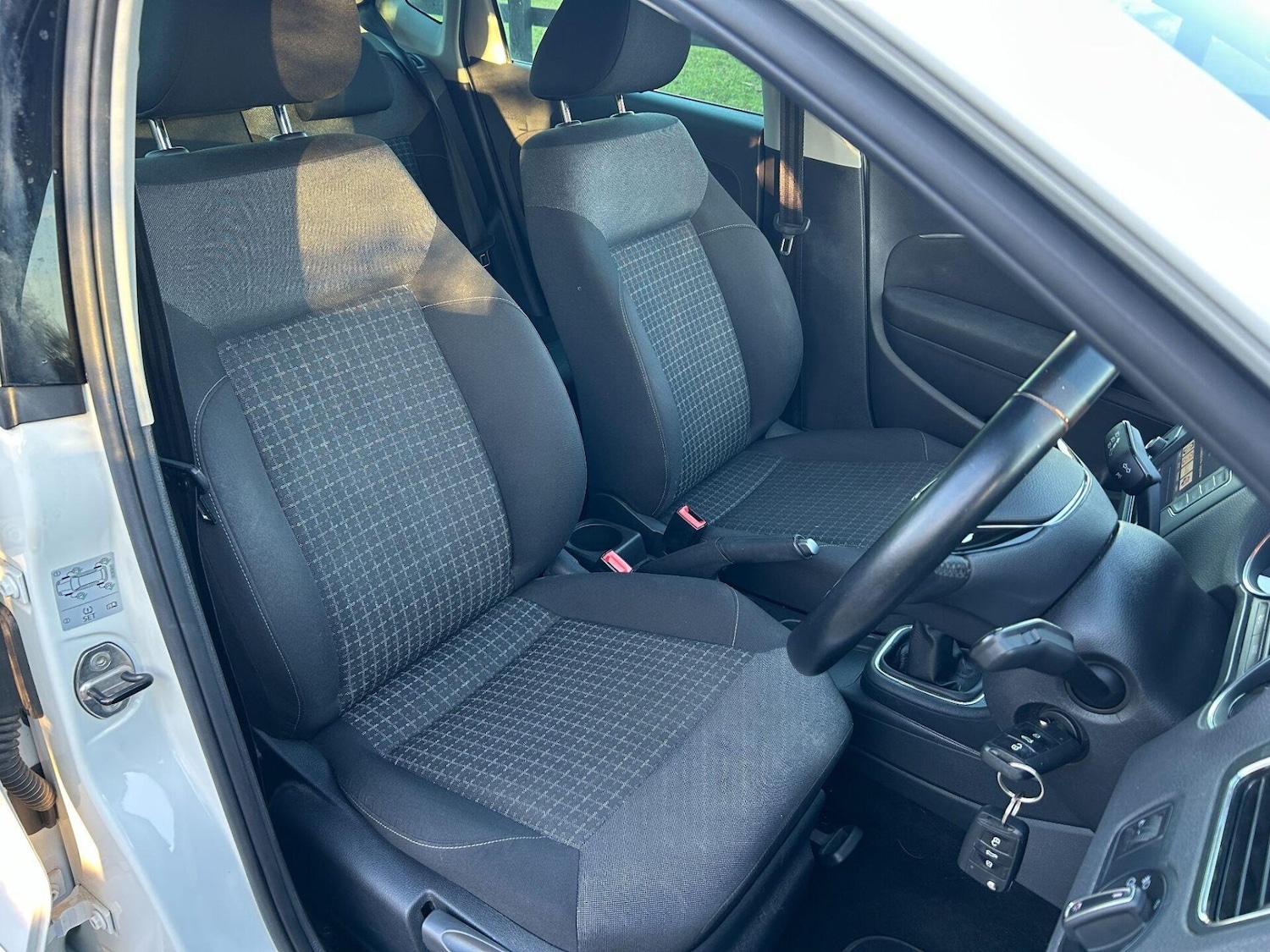 Used Volkswagen Polo 2016 for sale - 76718907: Photo 20