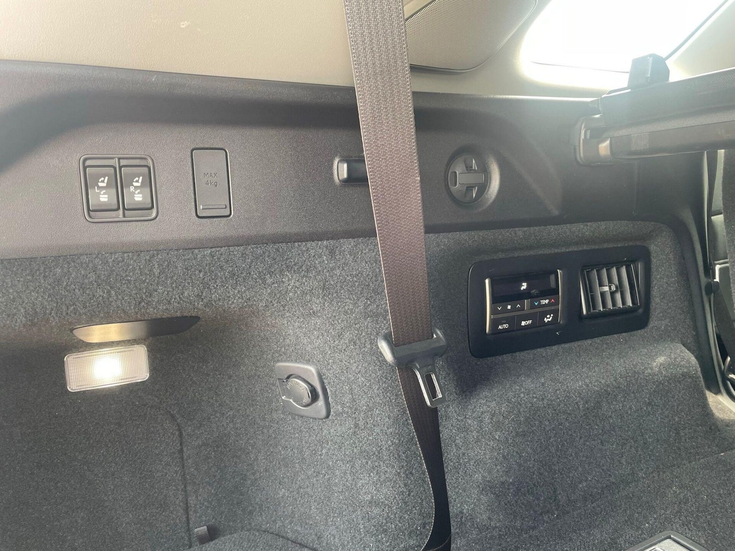 Used Lexus RX 2018 for sale - 76613563: Photo 24