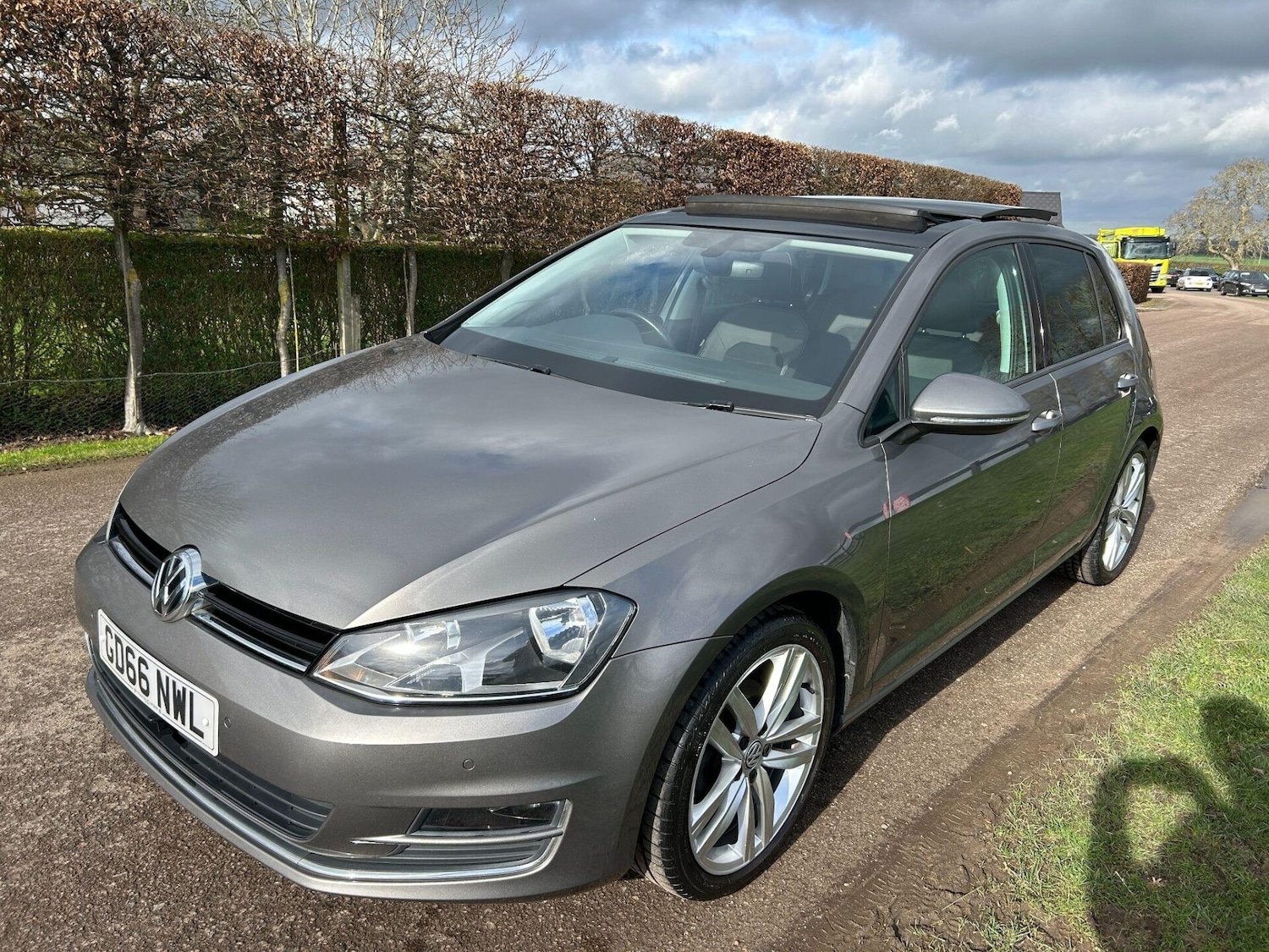 Used Volkswagen Golf 2016 for sale - 77649946: Photo 7