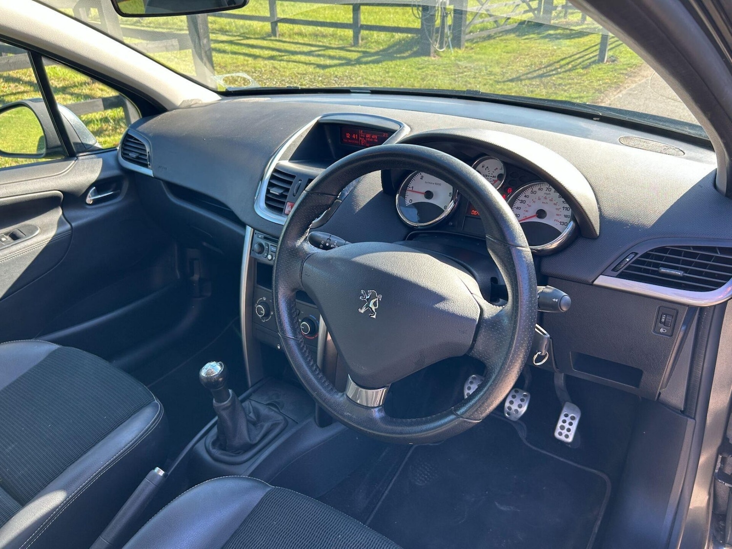 Used Peugeot 207 2012 for sale - 76957102: Photo 10