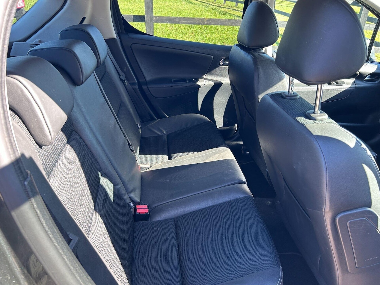 Used Peugeot 207 2012 for sale - 76957102: Photo 12