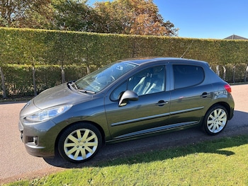 Used Peugeot 207 2012 for sale - 76957102: Photo