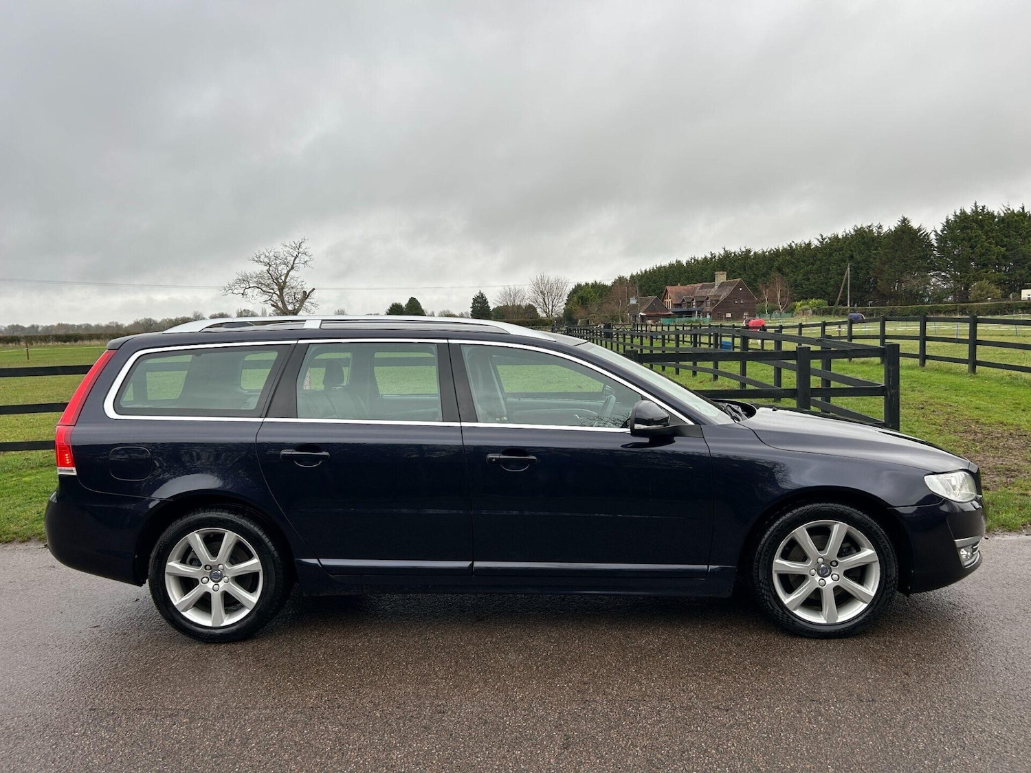 Used Volvo V70 2016 for sale - 76331169: Photo 11