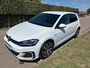 Used Volkswagen Golf 2017 for sale - 75425324: Photo