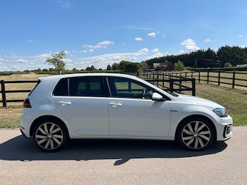 Used Volkswagen Golf 2017 for sale - 75425324: Photo